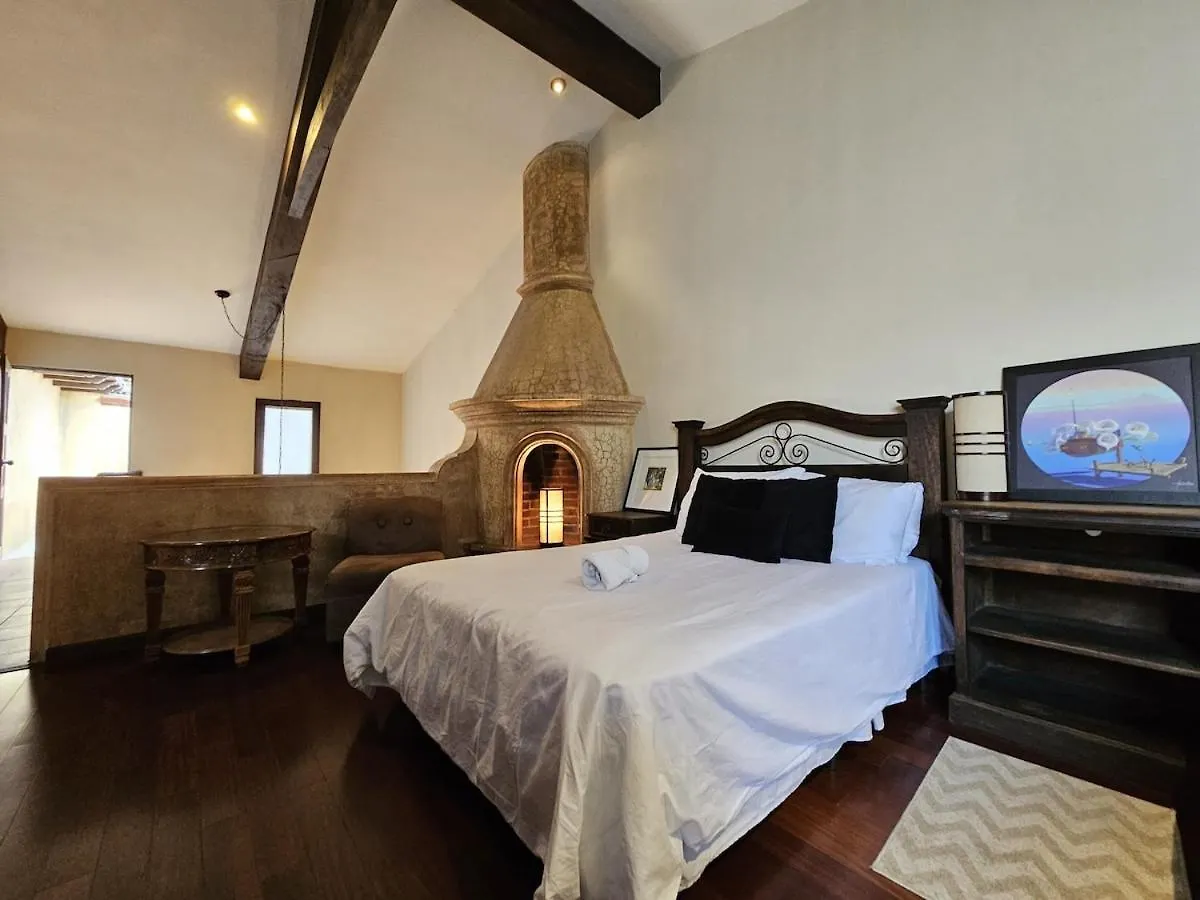 Art Deco Loft - Petfriendly - 5 Min To Antigua Ctr Gwatemala